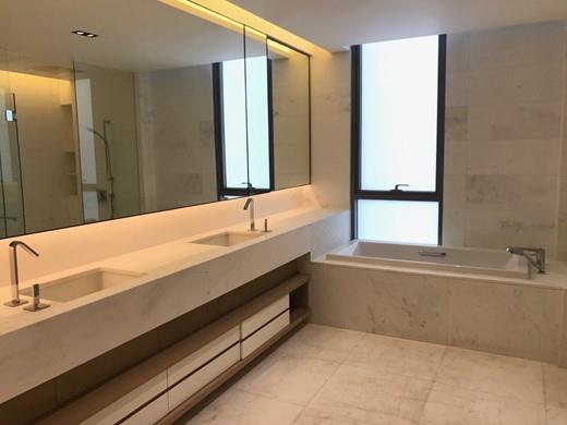 villa for rent in district 2 D220006 (2)
